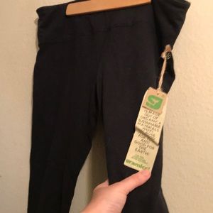 Organic hemp crop leggings black large